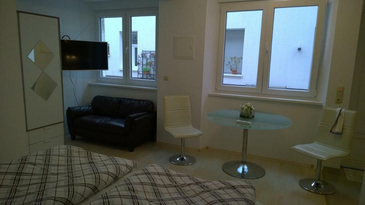 Pensionsappartments Blitz Wiesbaden Dış mekan fotoğraf