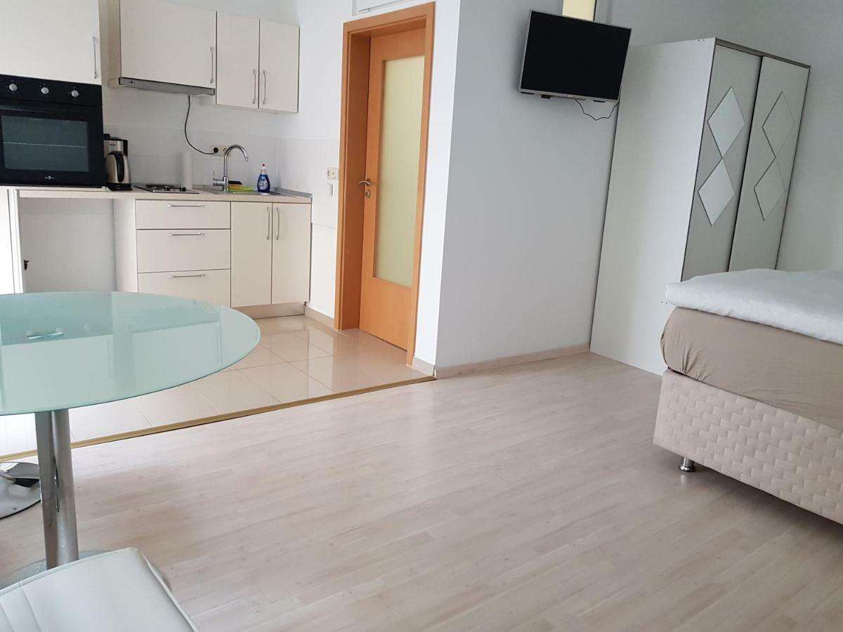 Pensionsappartments Blitz Wiesbaden Dış mekan fotoğraf